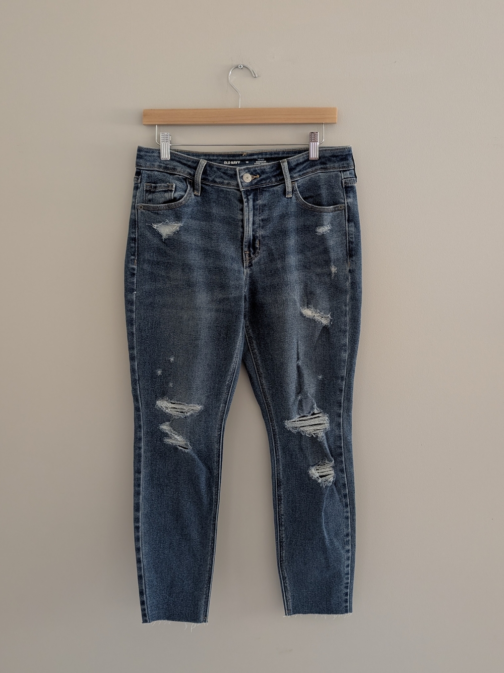 Old Navy Mid-Rise Rockstar Distressed Super Skinny Jeans